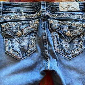 Miss Me 27 X 31 jeans.